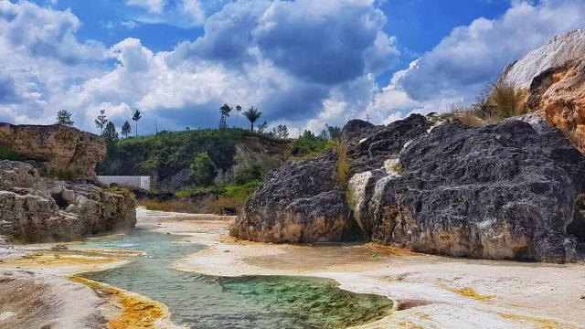 Tempat Wisata saat Berjalan - Jalan ke Tarutung
